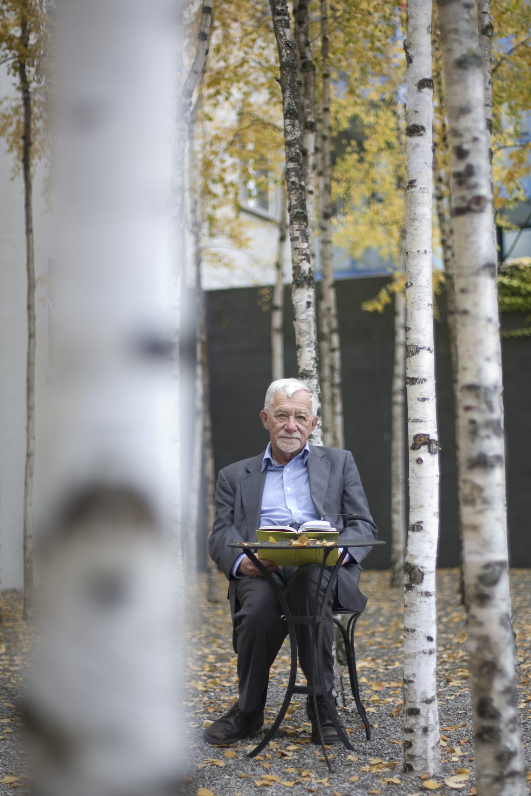 Schriftsteller und Philosoph Lars Gustafsson im Hotel Greulich in Zrich am Montag (07.11.2011). Foto: Heike Grasser